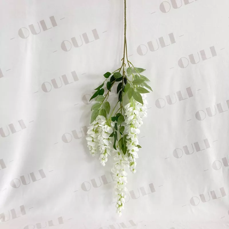 Wisteria műszapás virágok